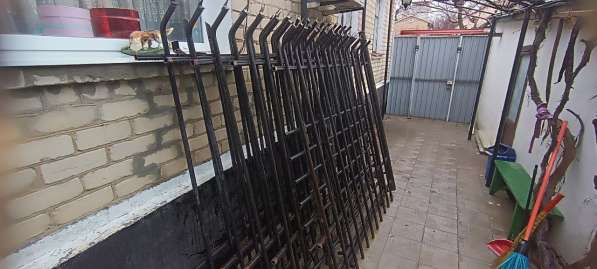 Продам металлический забор с воротами и калиткой