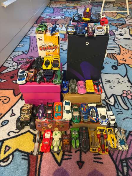 Машинки хотвилз в Москве