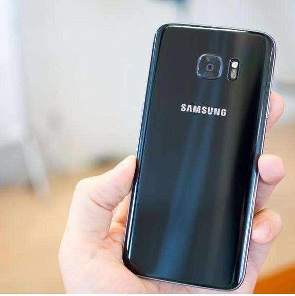 Samsung galaxy S7 в 