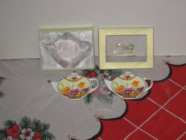 Сувенир-подарок 2 блюдечка под пакет-чай 11 - 8 см в коробке