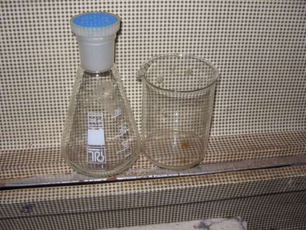 Лабораторная химическая посуда. Колбы 3 вида+воронка в Москве фото 4