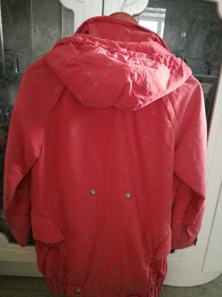 Четыре куртки и брюки для девочки рост 140-146 в Подольске фото 4