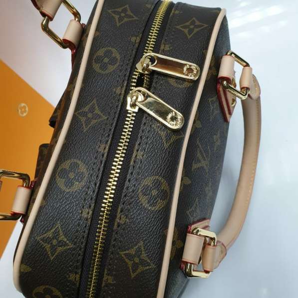 Клатч Louis Vuitton в Москве фото 6