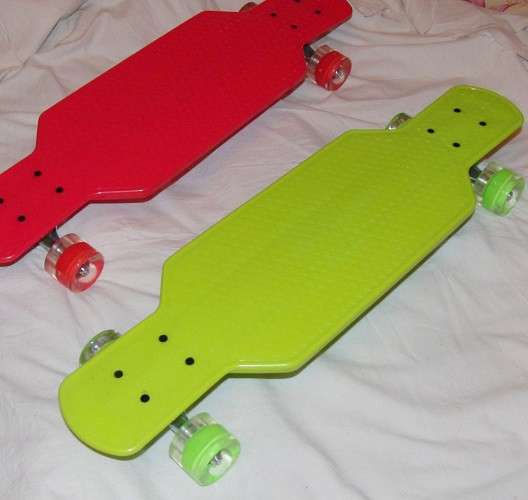 Скейтборд Plastic Board Long 28” со светящимися колёсами