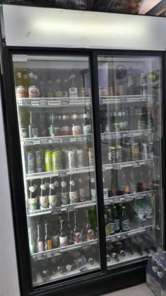 (-)(-) ПрОДАЮ(-)(-)Холодильник-витрина, шкаф!!напитков в Москве