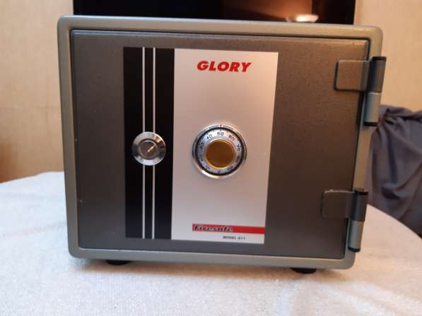 Сейф Glory G11
