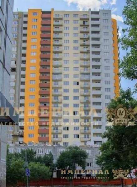 Продам однокомнатную квартиру в г.Самара.Жилая площадь 44,43 кв.м.Этаж 22.Дом кирпичный.