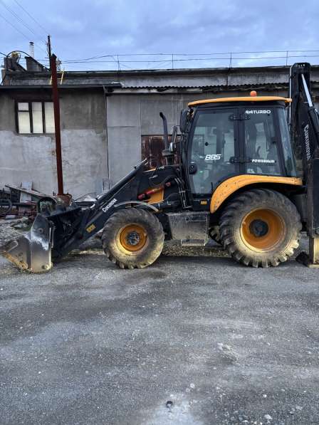 Услуги экскаватора-погрузчика в Полевской