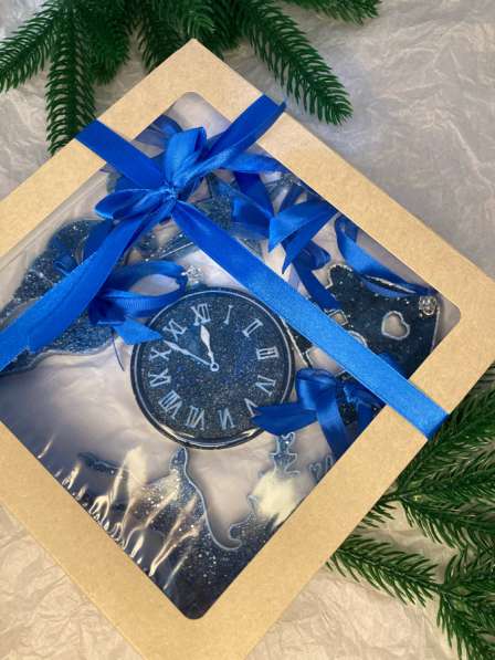 Ёлочные игрушки из эпоксидной смолы в Томске