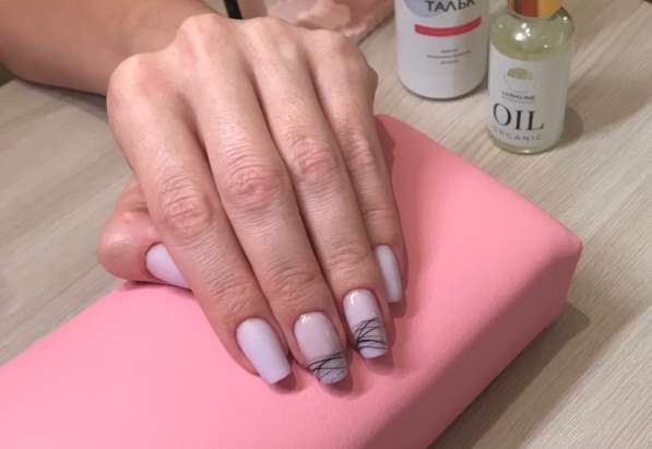 Маникюр в Москве