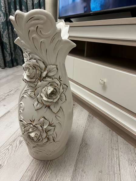 Продам большуб напольную вазу в Комсомольске-на-Амуре