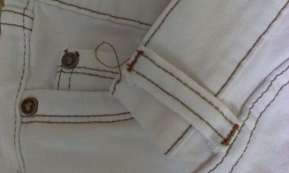 Белые джинсы (Турция) в 