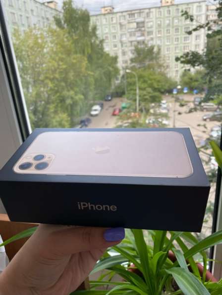 IPhone 11 Pro Max 512gb gold в Москве фото 3