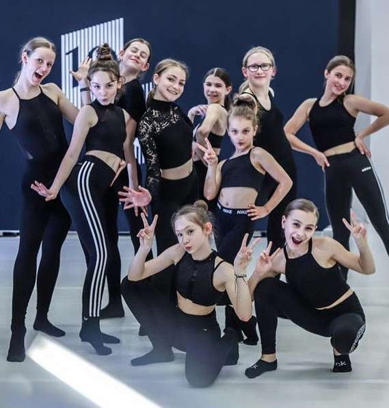 Танцы для девочек - Contemporary в Новороссийске в Новороссийске фото 3