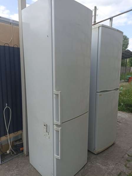 Большой холодильник бош kgs39xw20r двухкамерный в фото 5