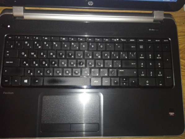 Ноутбук HP PAVILION 15-n211sr в отличном состоянии в Череповце фото 3