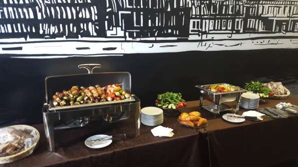 Кейтеринг, еда с доставкой, праздник на выезд в Москве