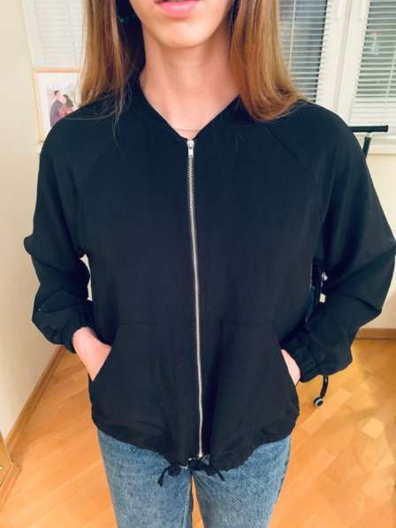 Ветровка MONKI