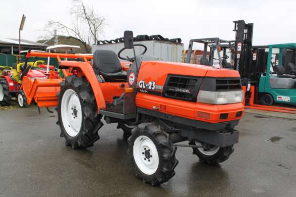 Японский мини трактор KUBOTA GL23D