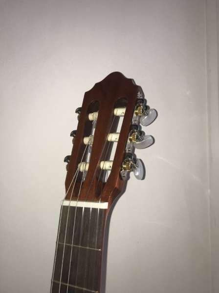 Классическая гитара на 19 ладов в Хабаровске фото 4