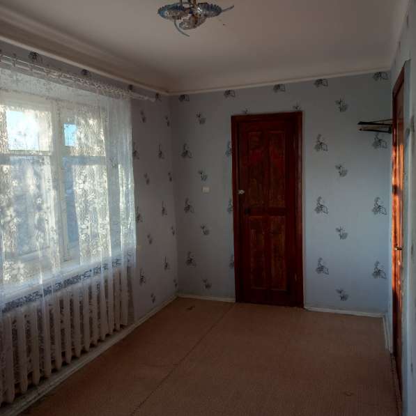 Продам 2-х комнатную квартиру в центре Снежного в фото 8
