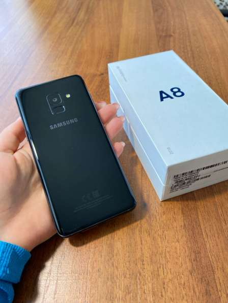 Продается Samsung Galaxy A8 (2018), 32 ГБ