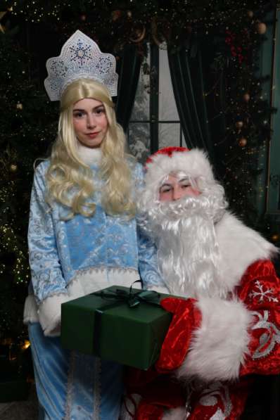 Дед Мороз и Снегурочка