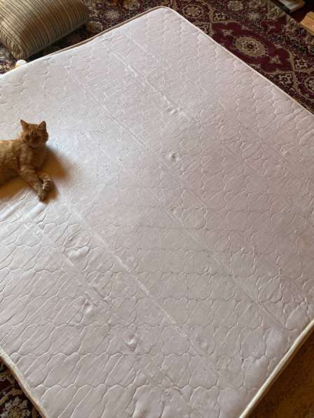 Матрас 200х200