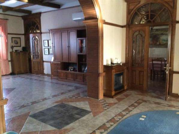 Продам: особняк 386 кв.м. на участке 22 сот