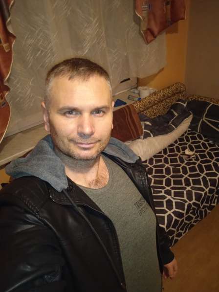 Сергей, 40 лет, хочет пообщаться в фото 8