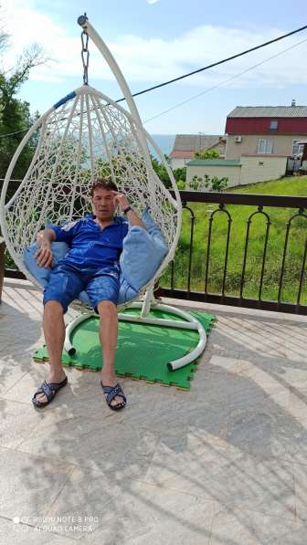 Олег, 45 лет, хочет пообщаться