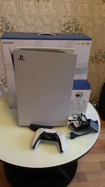Приставка PlayStation 5