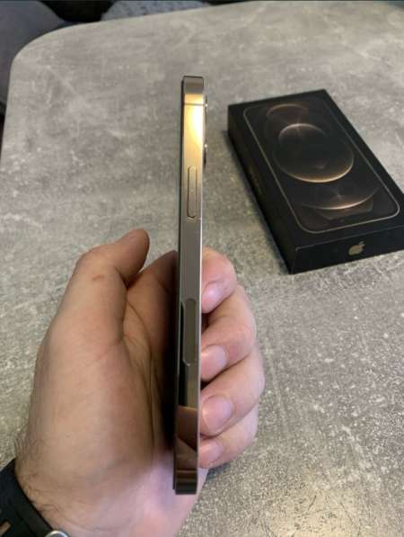 Продам IPhone 12 pro gold 128gb в Москве