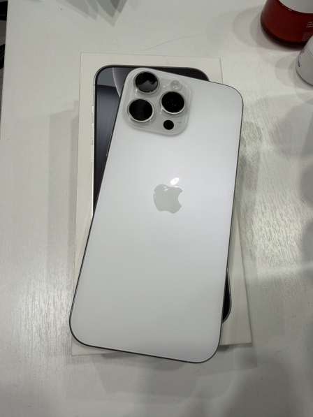 IPHONE 16 Про Макс