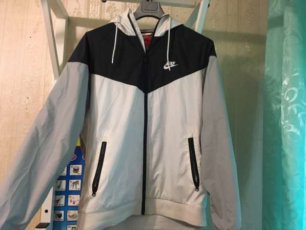 Ветровка NIKE