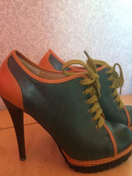 П/ботинки женские Цвет: т. зеленый/коричневый Размер 38 Мат в Ижевске