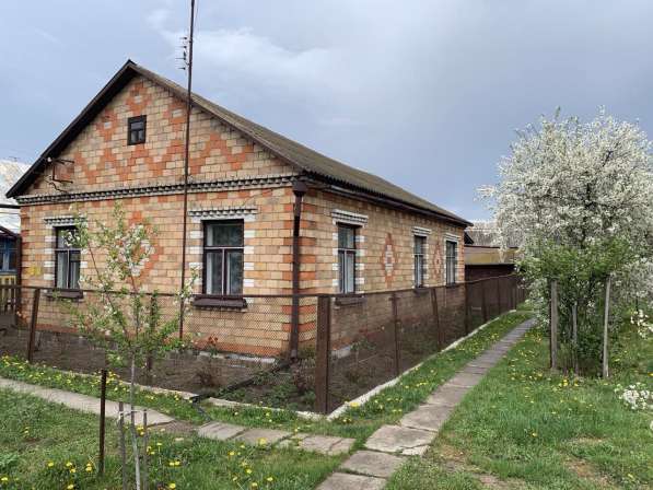 Продам кирпичный дом в центральной части города Пинск