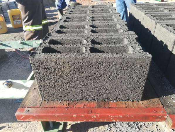 Вибропресс для изготовления бетонных блоков в Москве