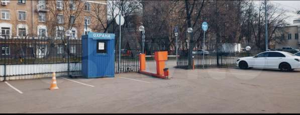 Сдаются машиноместа на охраняемой открытой парковке в Москве