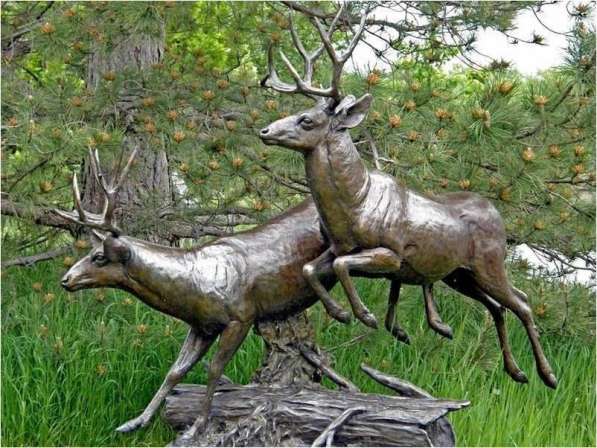 Скульптура"Два оленя"