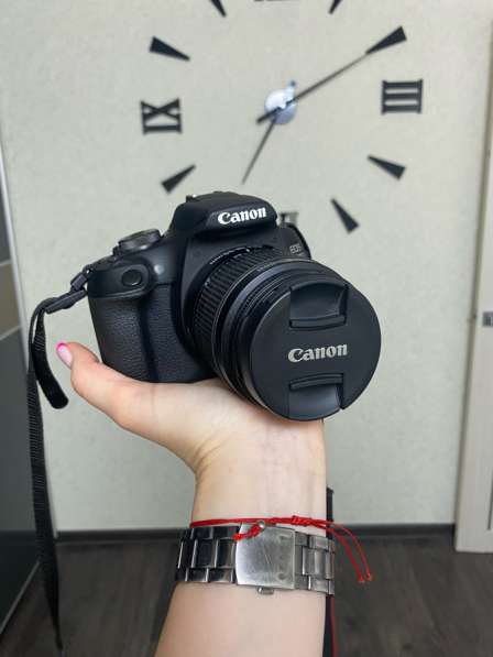 Фотоаппарат Canon EOS 2000D Kit 18-55mm в Рязани фото 3