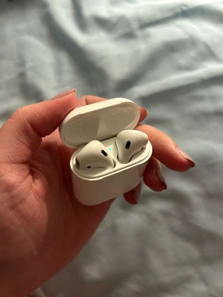 Продам airpods 2