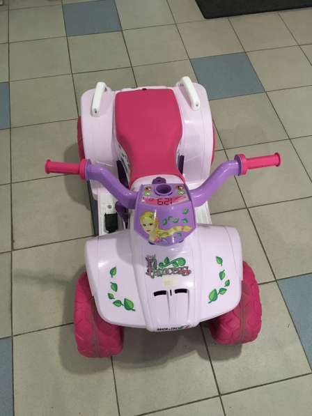 Детский электромобиль итальянский