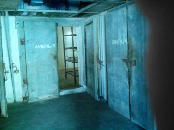 На закрытой территории склады-термосы в Феодосии фото 3