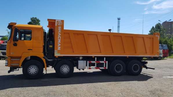 Самосвал SHACMAN SX3318DT366 F3000, 8х4