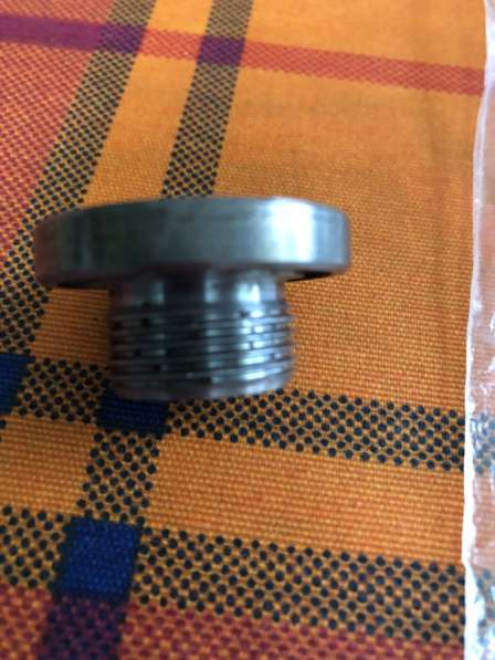 Пробка поддона карьера двигателя в Москве фото 3