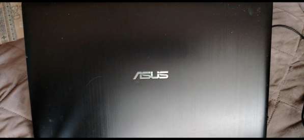 Ноутбук ASUS