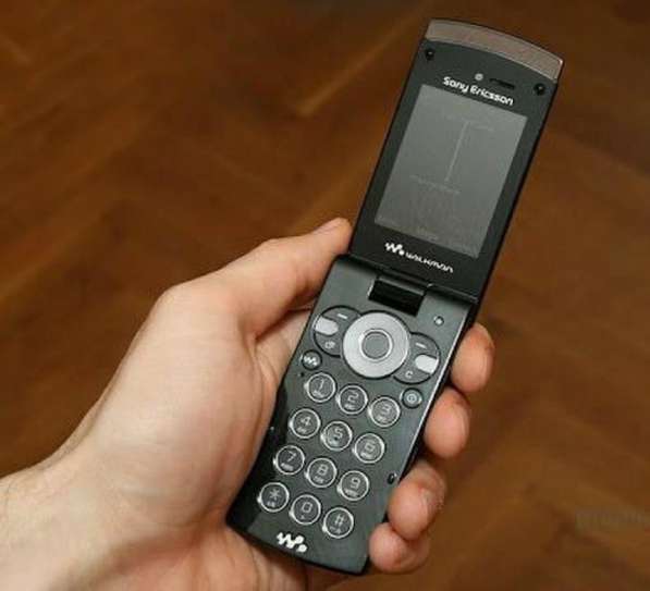 Sony Ericsson W980i Piano Black (оригинал) в Москве фото 8