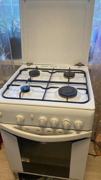 Продам газовую плиту