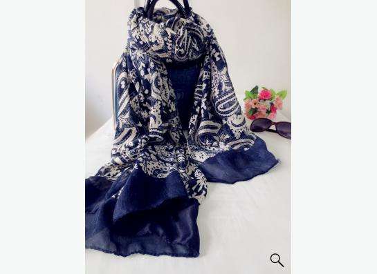 шарф-платок темно-синий с белым